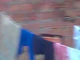 Šnipinėjimo meksikietiškas kalė o ji skalbimas jos putė filmas