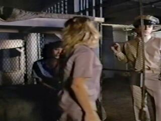 Jailhouse vajzat 1984 na xhenxhefil lynn i plotë shfaqje 35mm. | xhamster