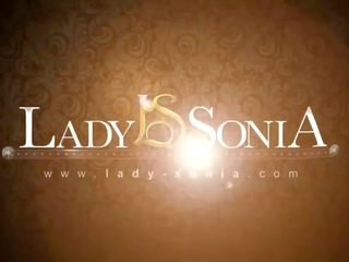 Signorina sonia dà un massaggio poi prende scopata difficile: xxx clip 9d