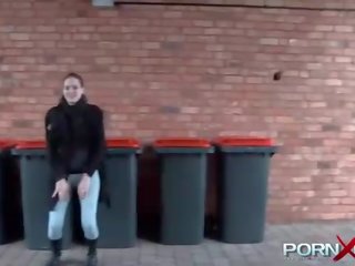 PORNXN Public Pissing in Yoga Pants