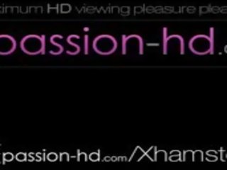 Passion-hd душ ебать і кінчання на обличчя з брюнетка adria