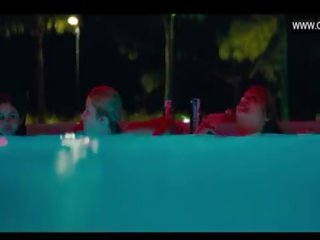 Selena gomez - inviting în bikini, adolescenta lassie - spring breakers (2013)